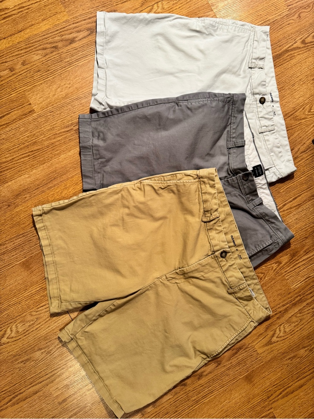 Old Navy & J Crew Men's Shorts in Light/Dark Tan and in Gray - Size 36 waist